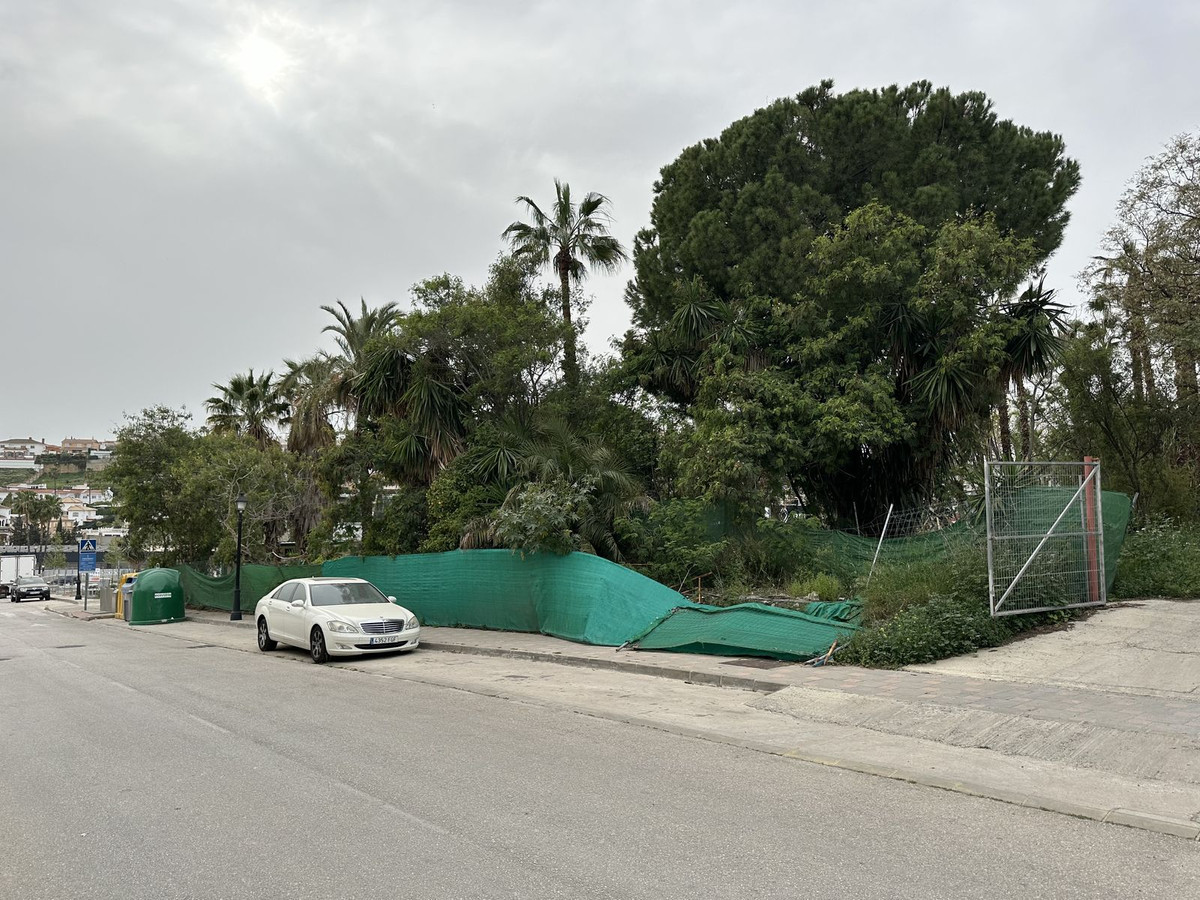 Plot à vendre à Fuengirola 2