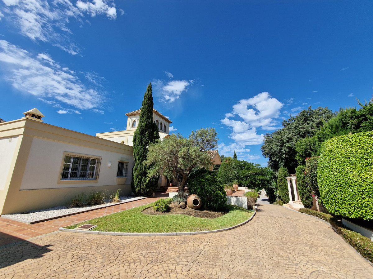 Villa for sale in Fuengirola 31