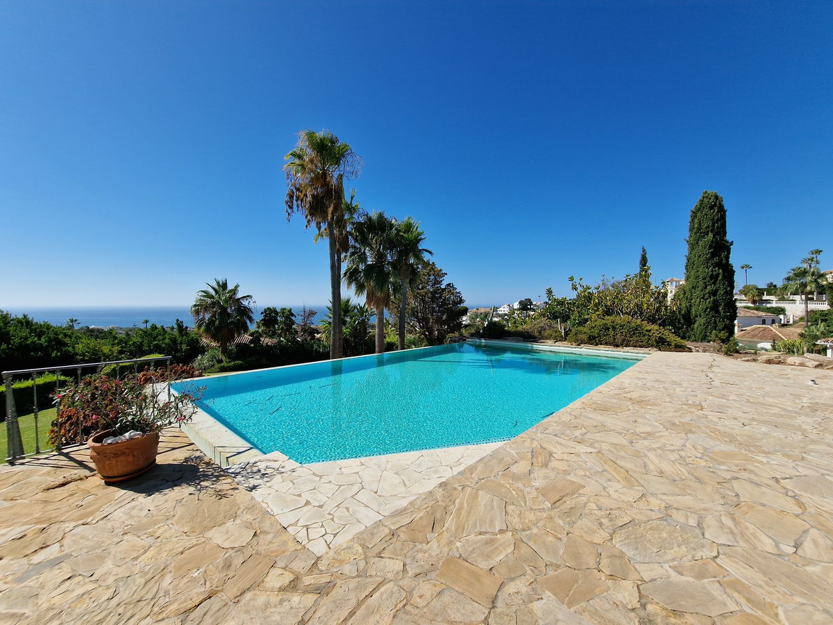 Villa for sale in Fuengirola 32