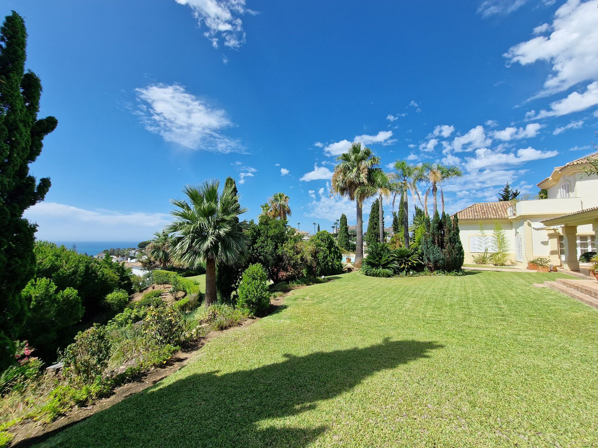 Villa for sale in Fuengirola 37