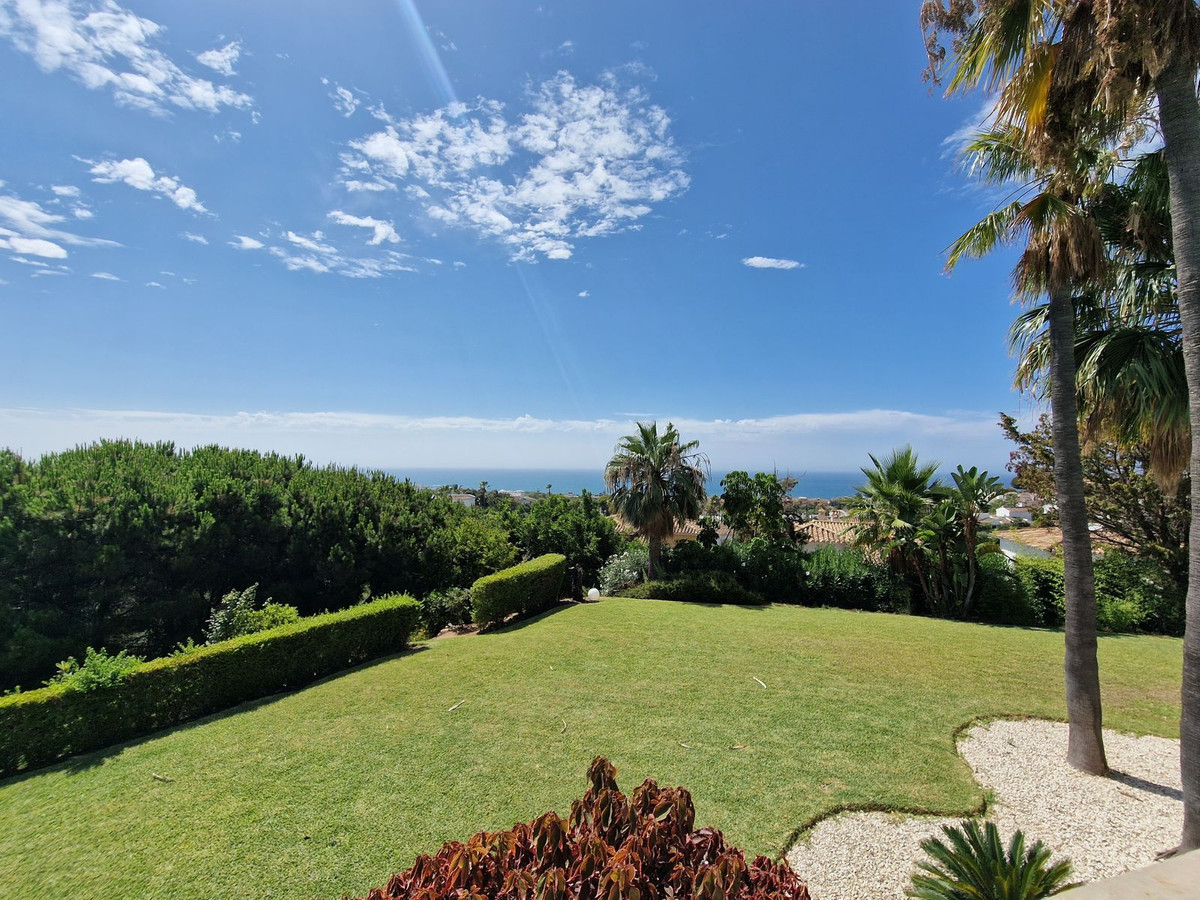 Villa for sale in Fuengirola 43