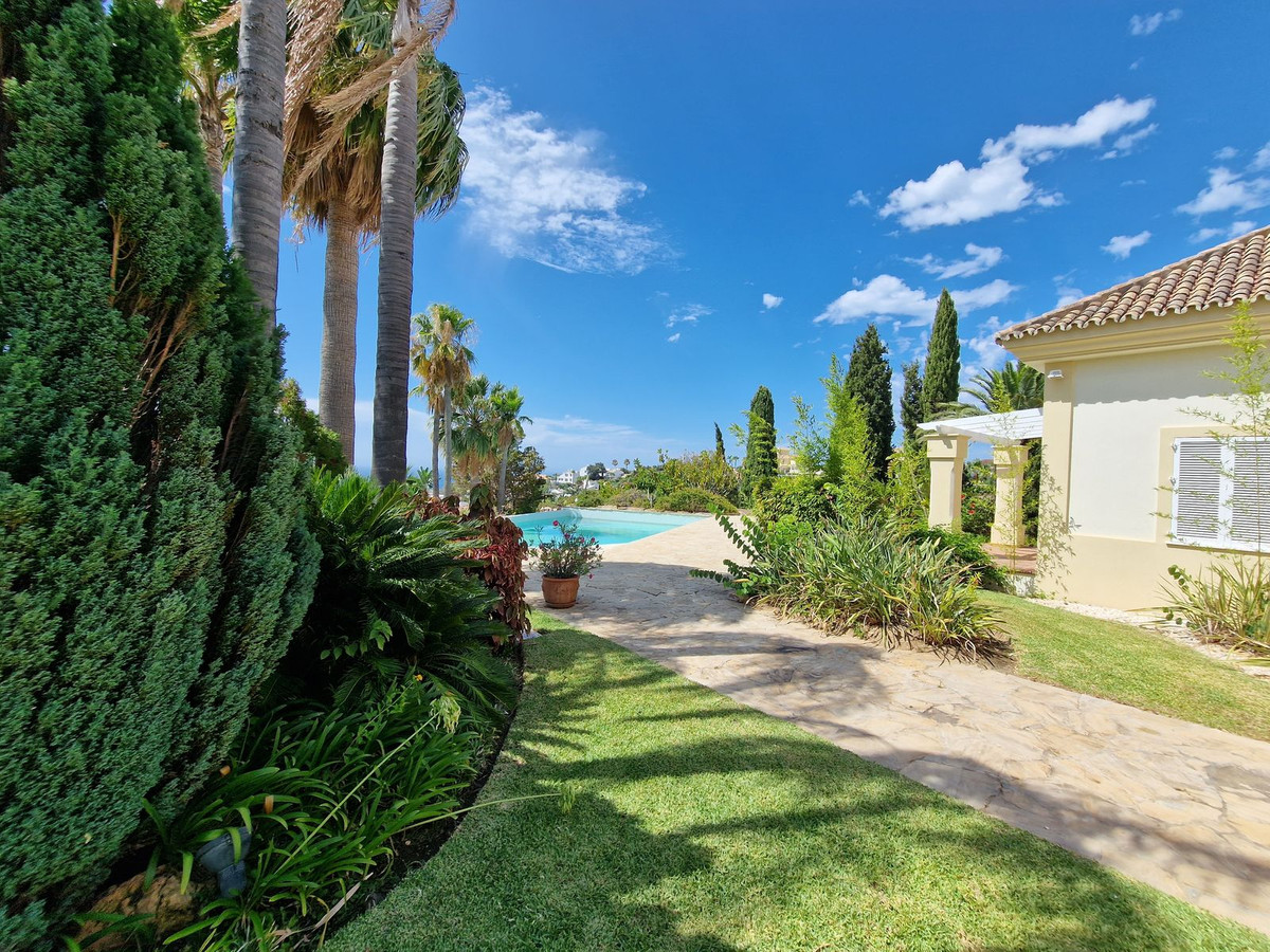 Villa for sale in Fuengirola 44