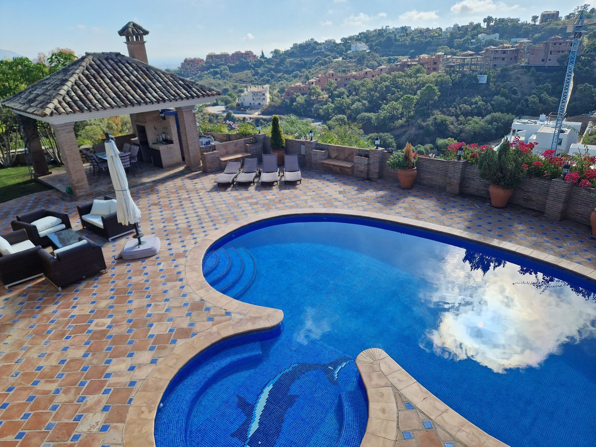 Property Image 624052-la-mairena-villa-6-5