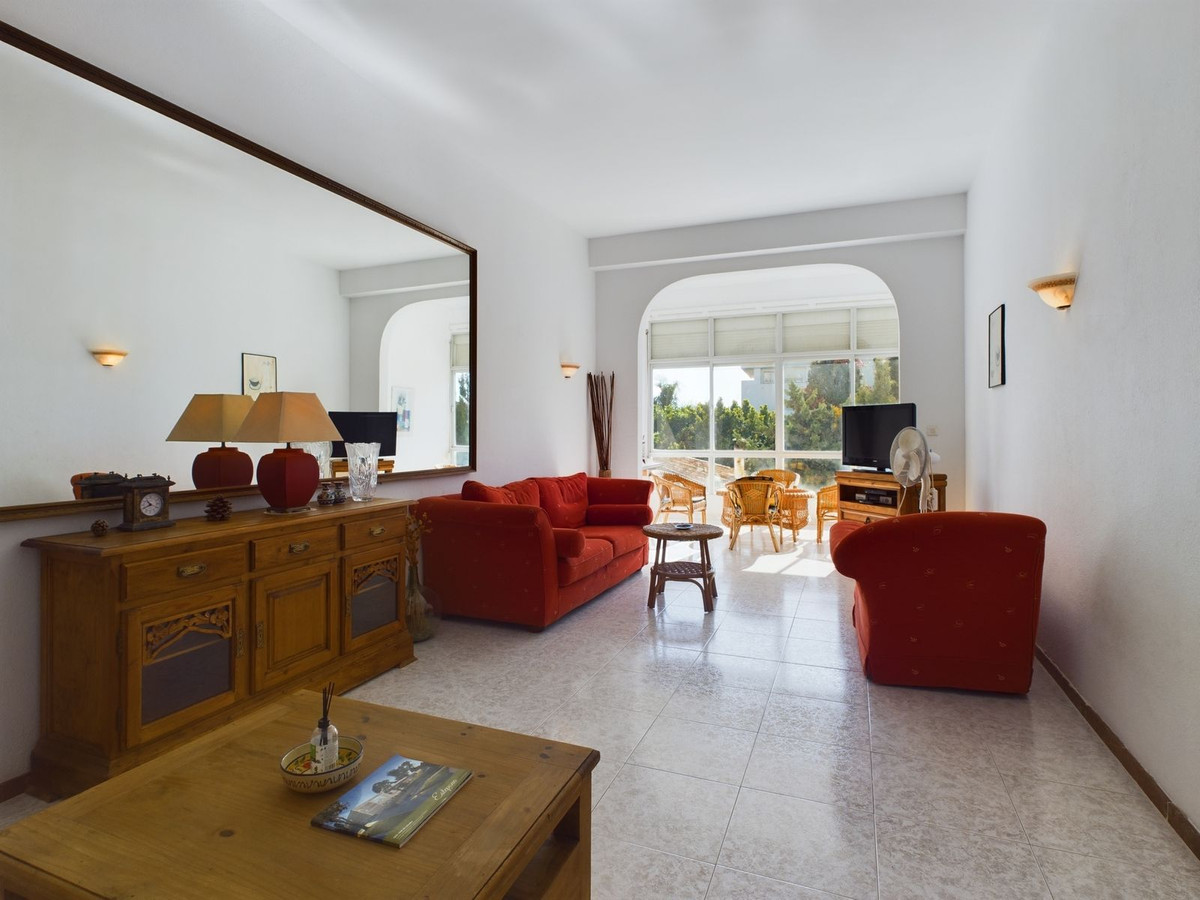 Property Image 624315-estepona-pueblo-apartment-5-3