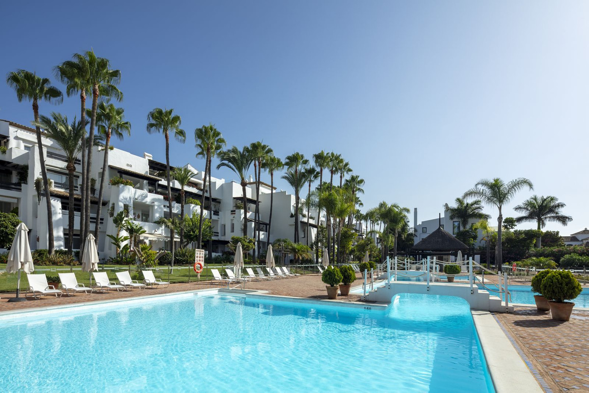 Apartamento en venta en Estepona 3