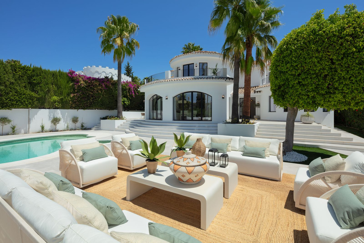 Villa te koop in Marbella - Nueva Andalucía 2