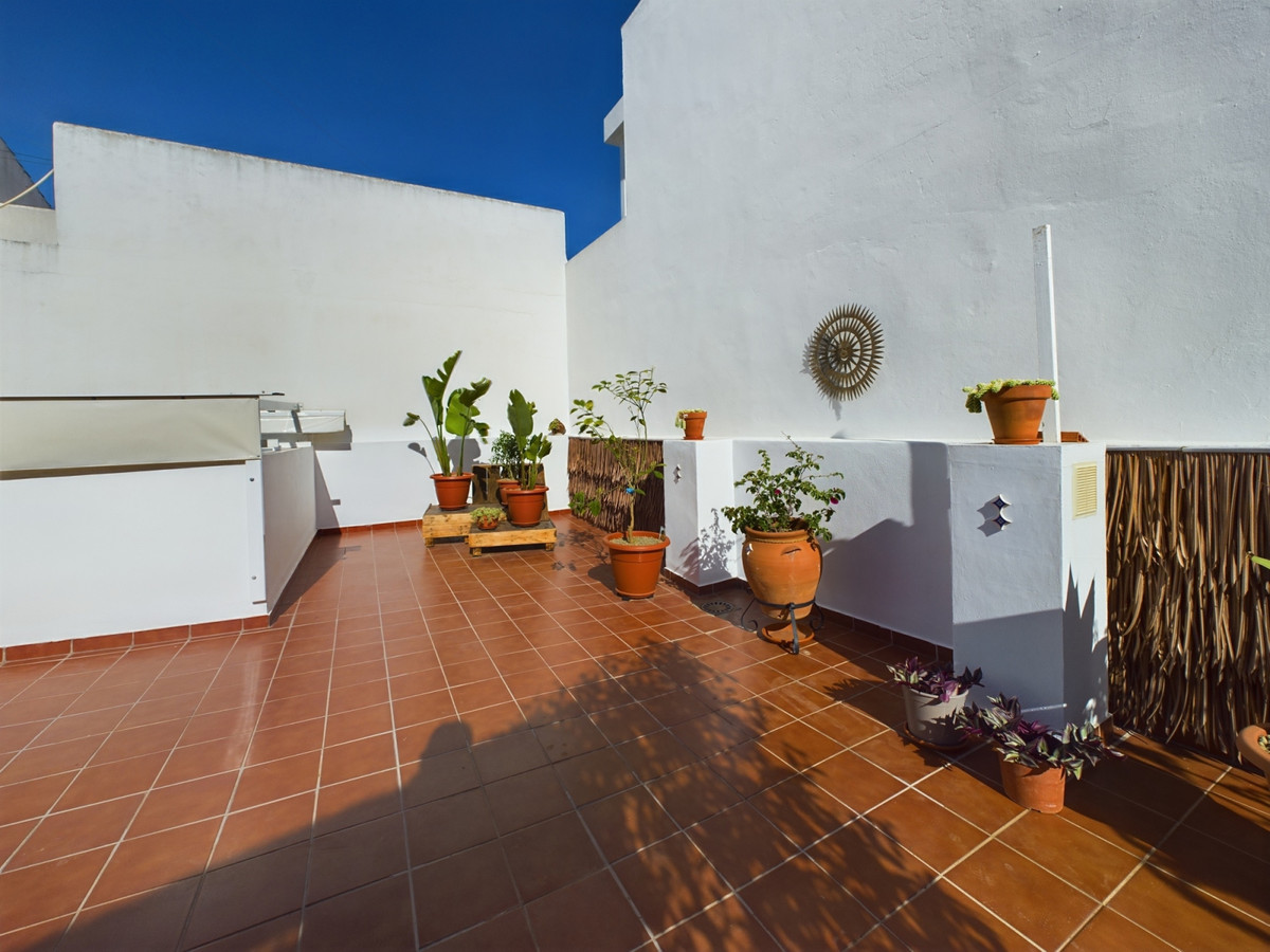 Townhouse for sale in Estepona 25