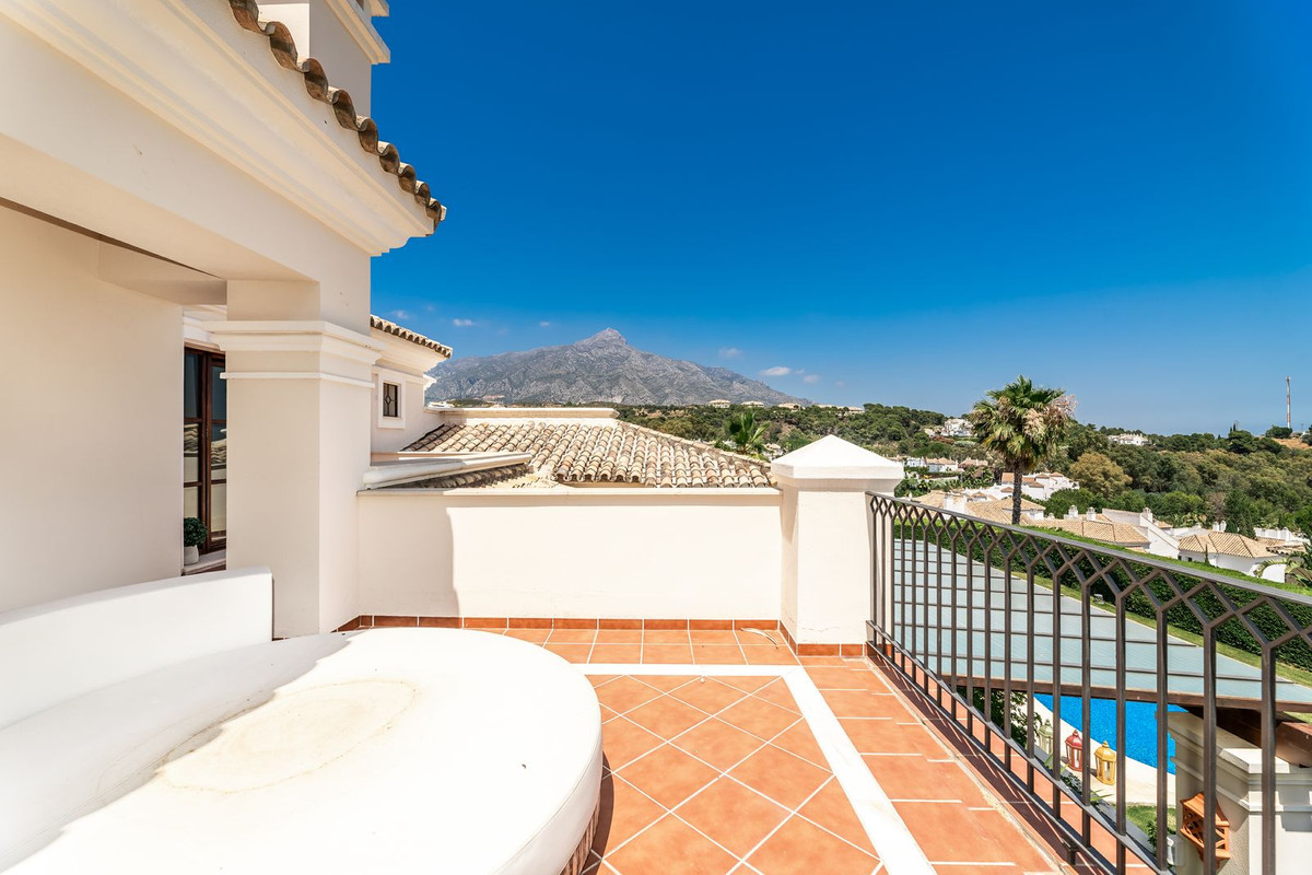 Villa for sale in Marbella - Nueva Andalucía 20