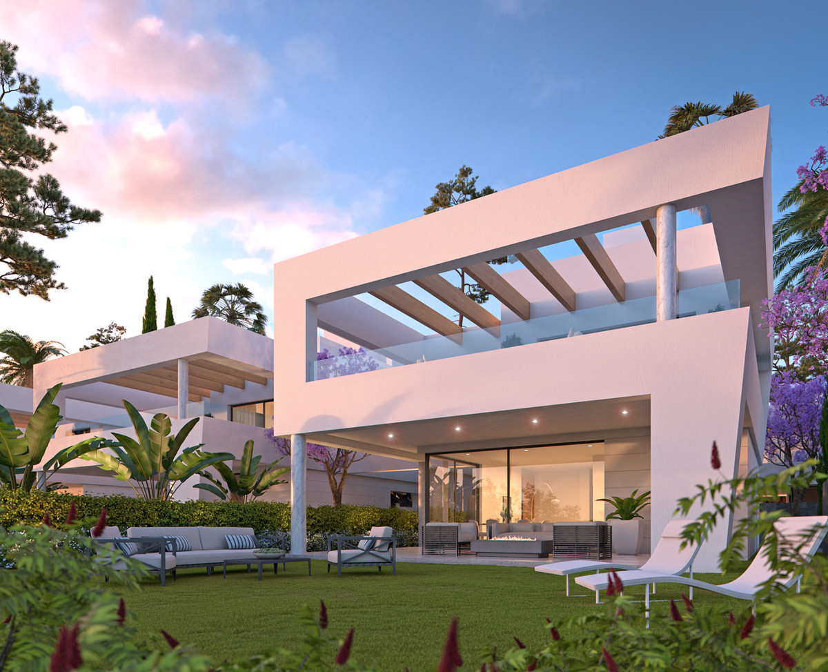 Villa for sale in Estepona 11