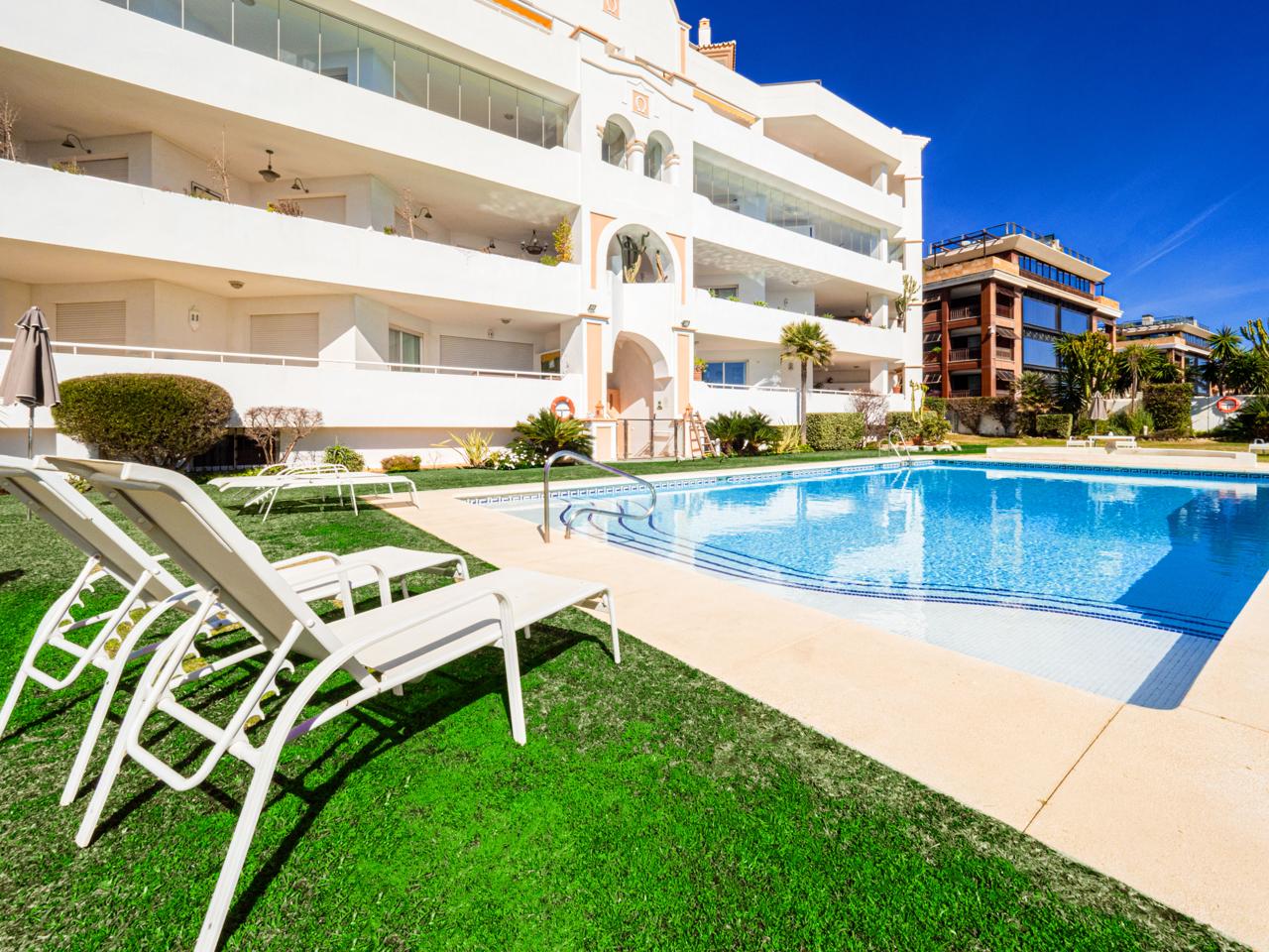 Apartamento en venta en Marbella - Nueva Andalucía 1