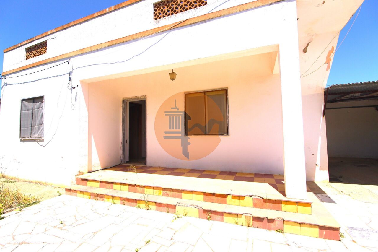 Villa for sale in Olhão 1