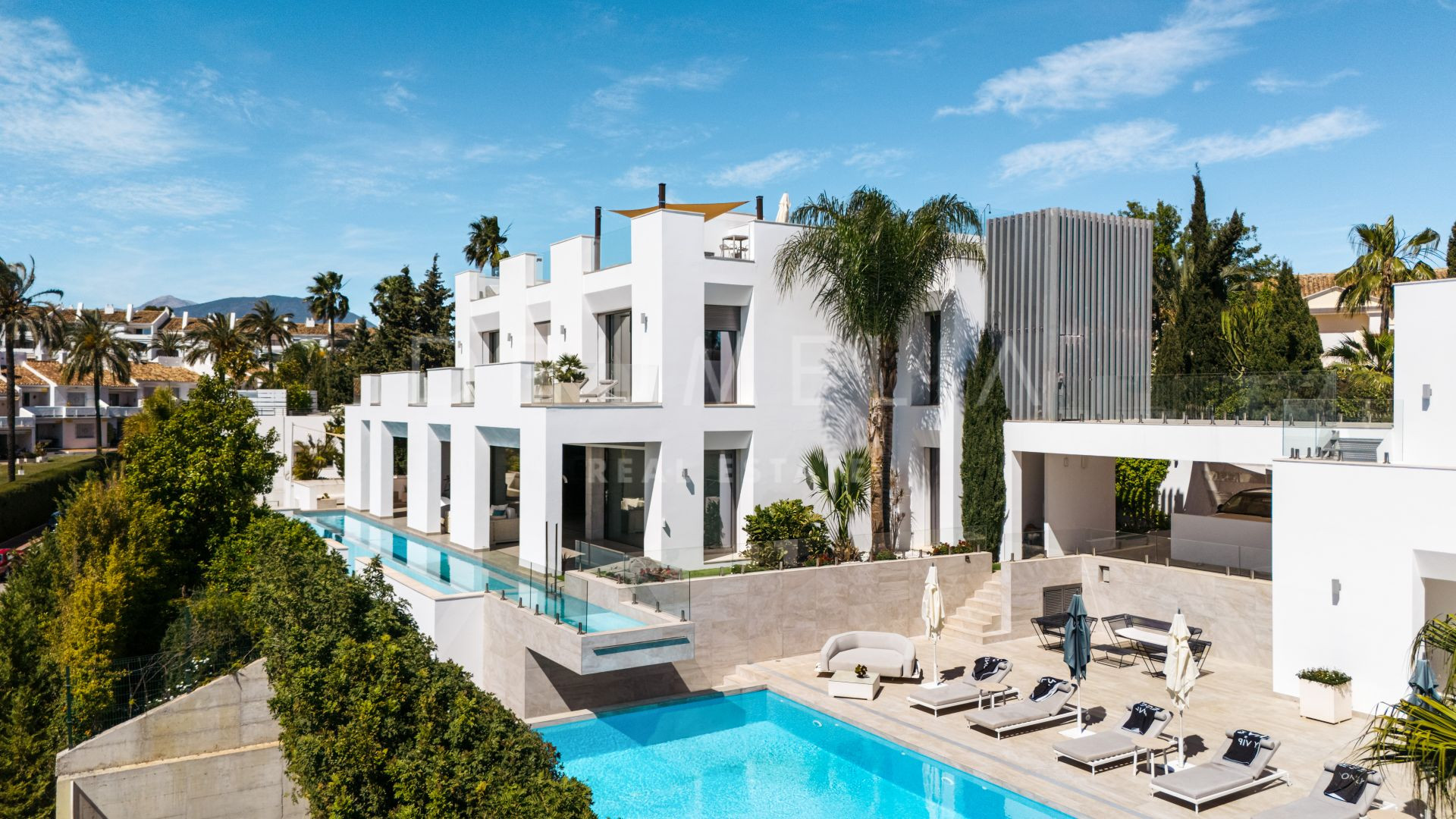 Haus zum Verkauf in Marbella - Nueva Andalucía 1