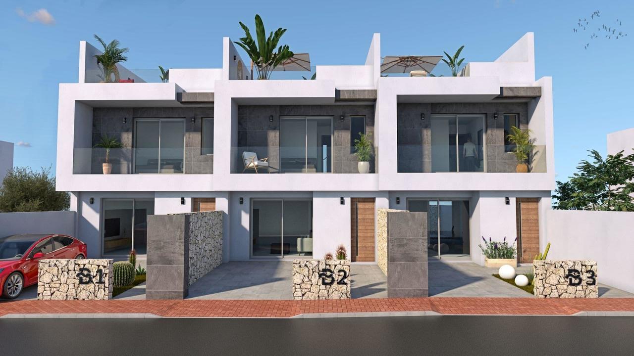 Adosada en venta en Guardamar and surroundings 2