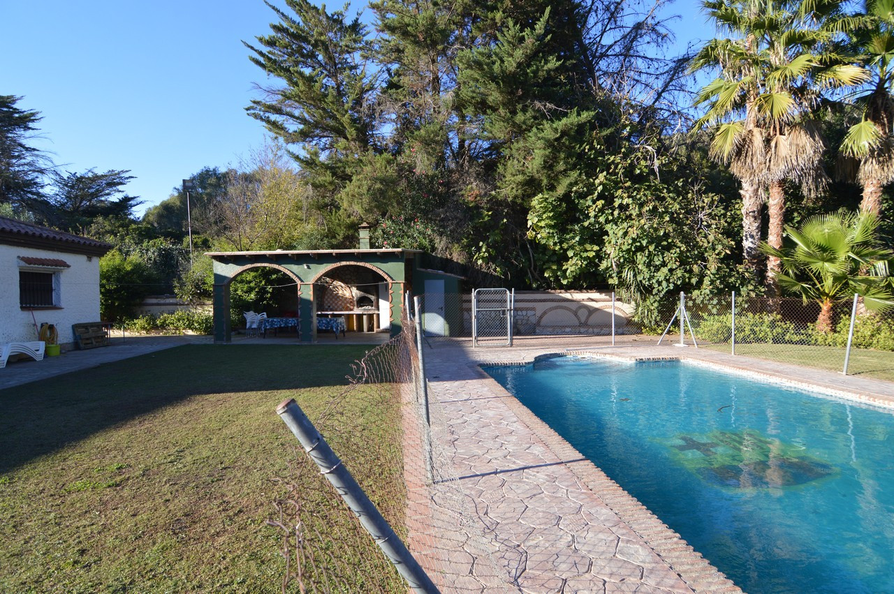 Countryhome te koop in Campo de Gibraltar 15