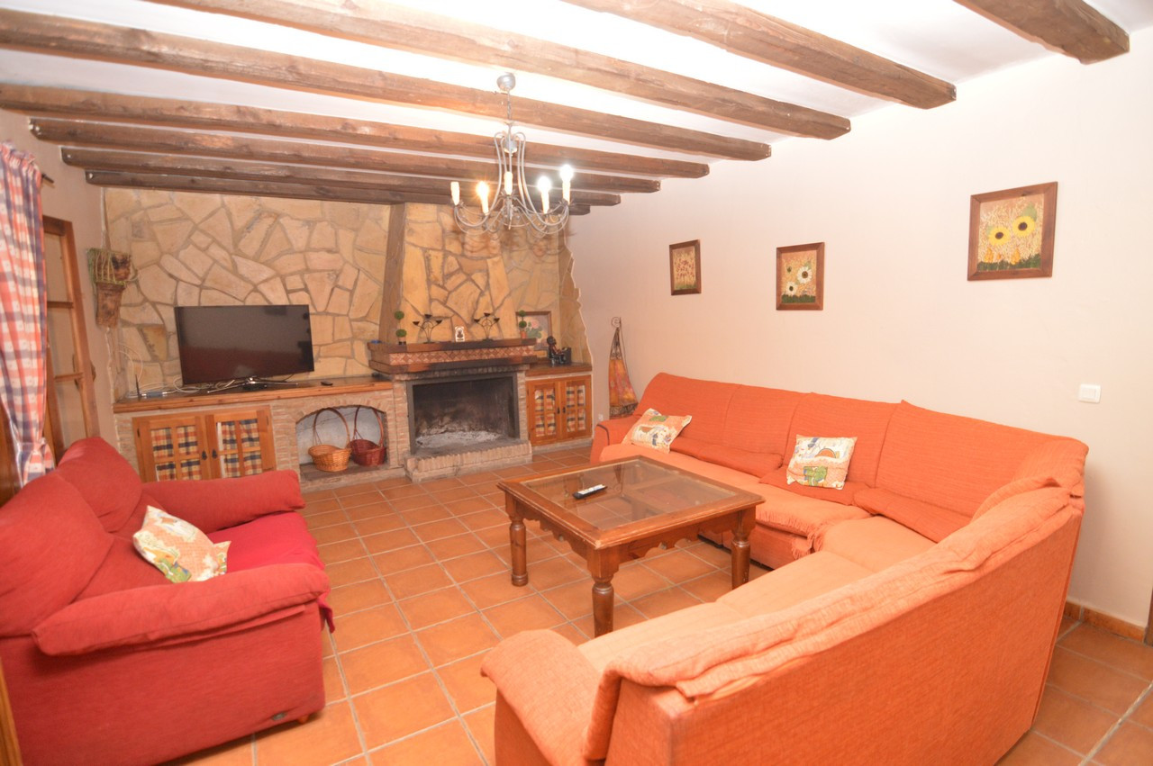 Countryhome te koop in Campo de Gibraltar 18