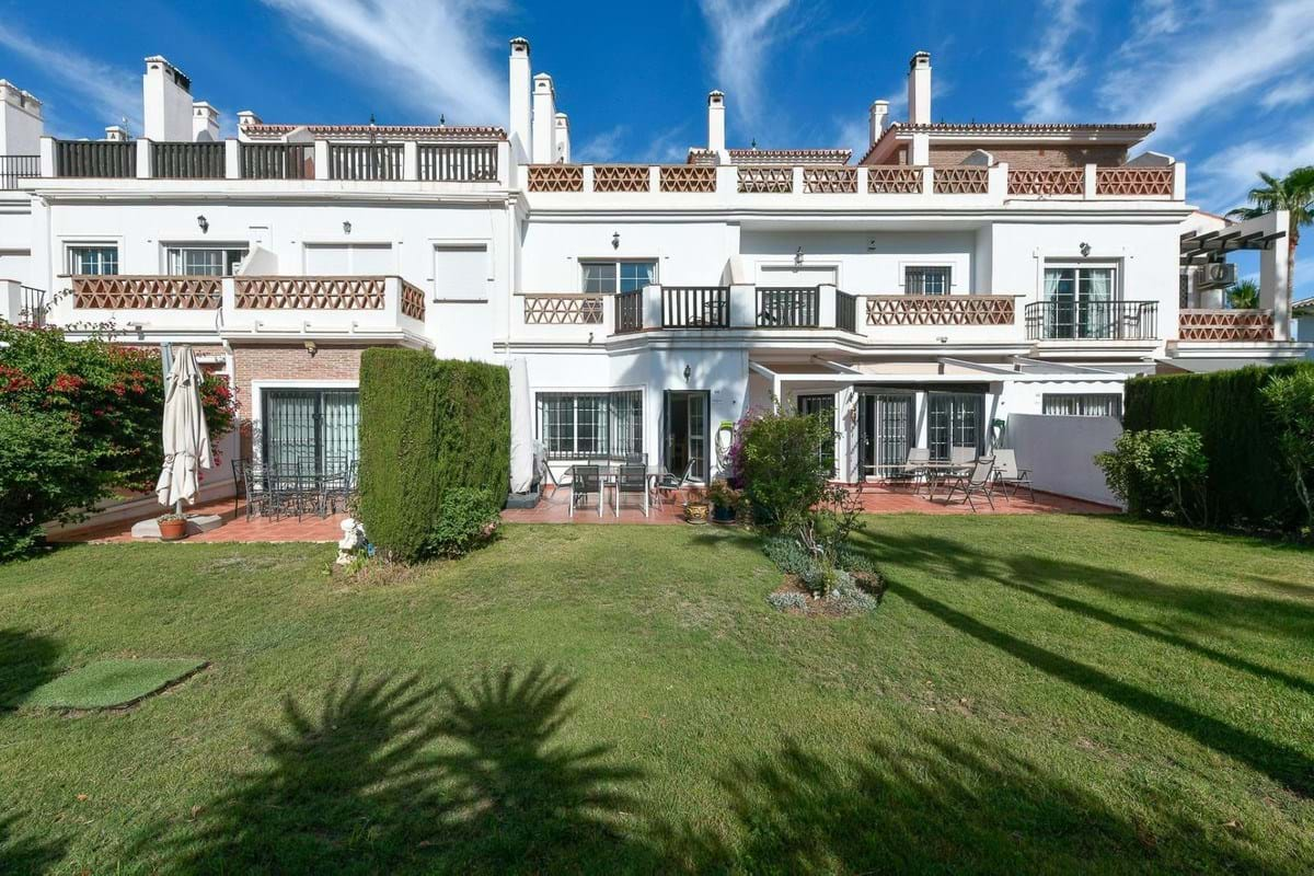 Adosada en venta en Marbella - Golden Mile and Nagüeles 1