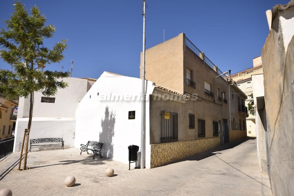 Townhouse for sale in Almería and surroundings 2