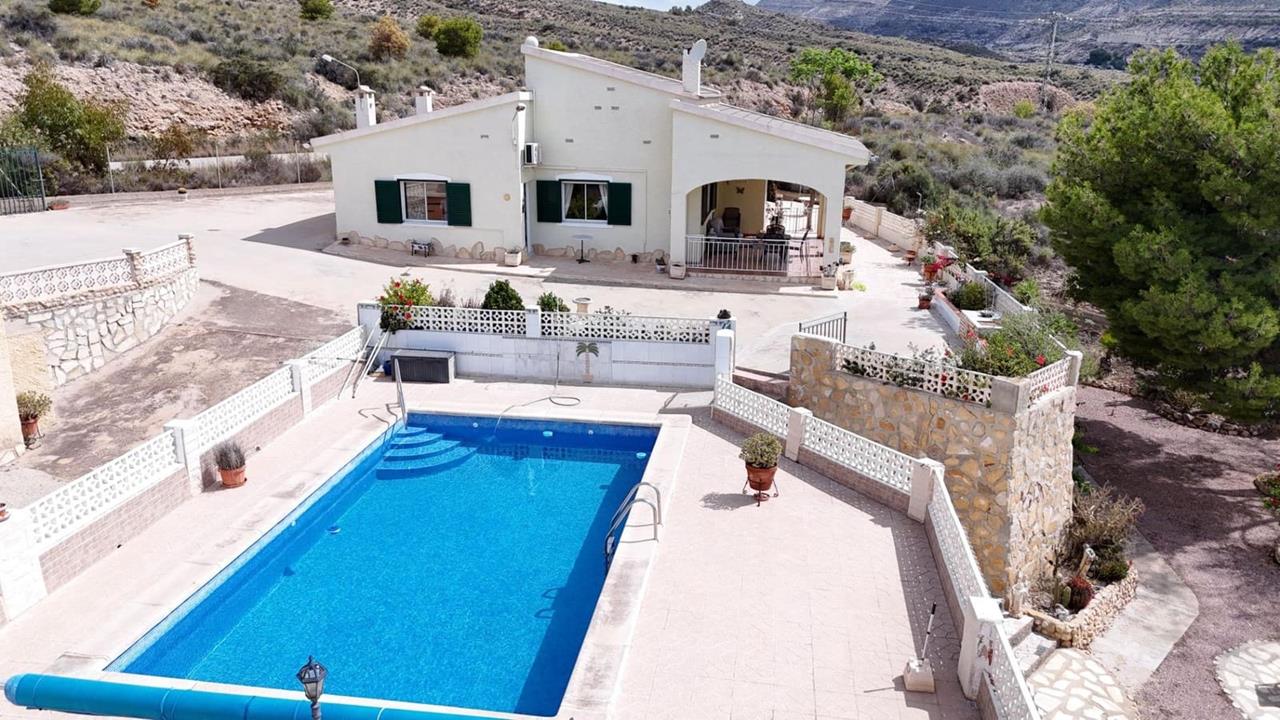 Villa till salu i Alicante 43