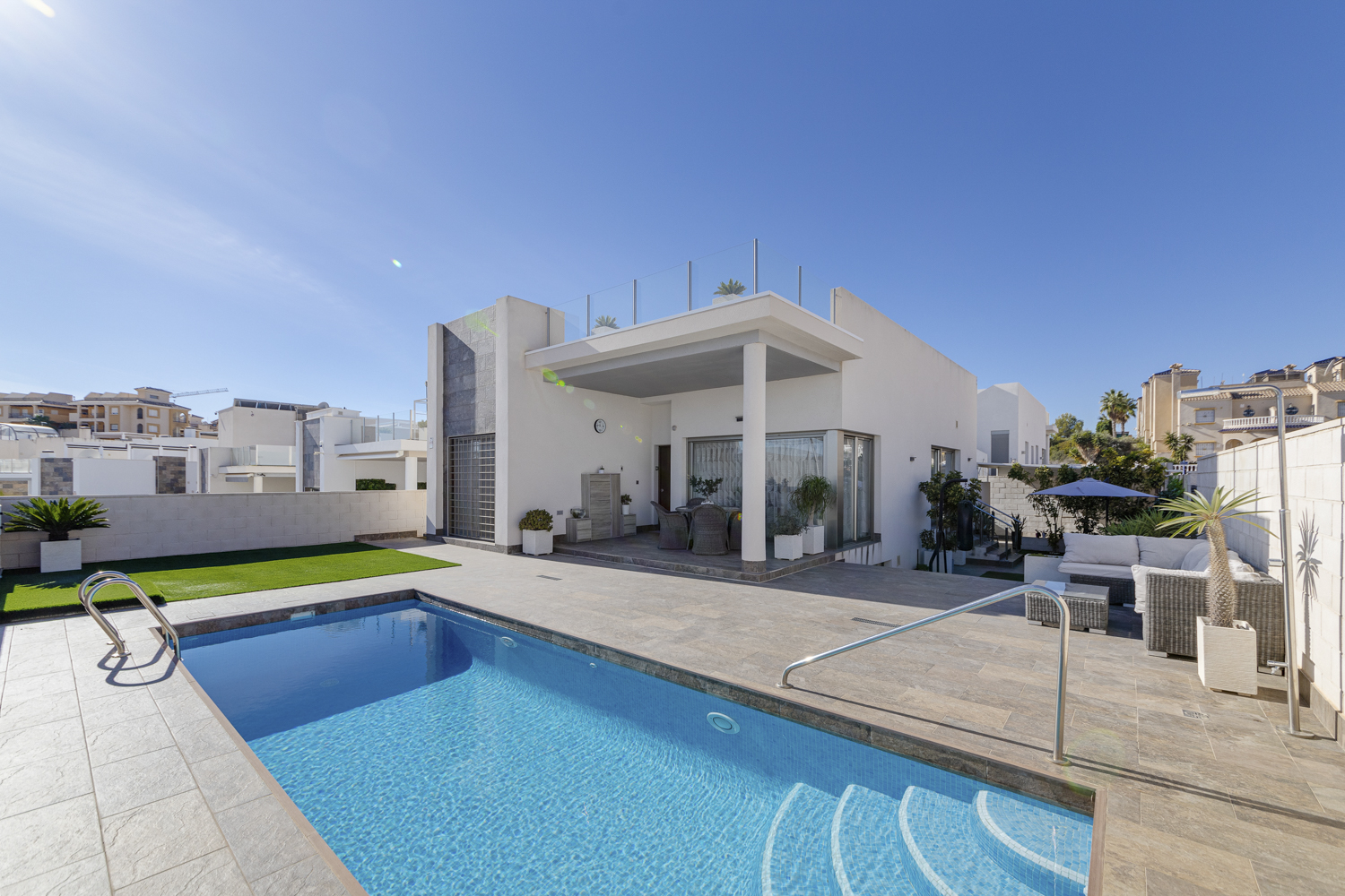 Villa for sale in Alicante 1