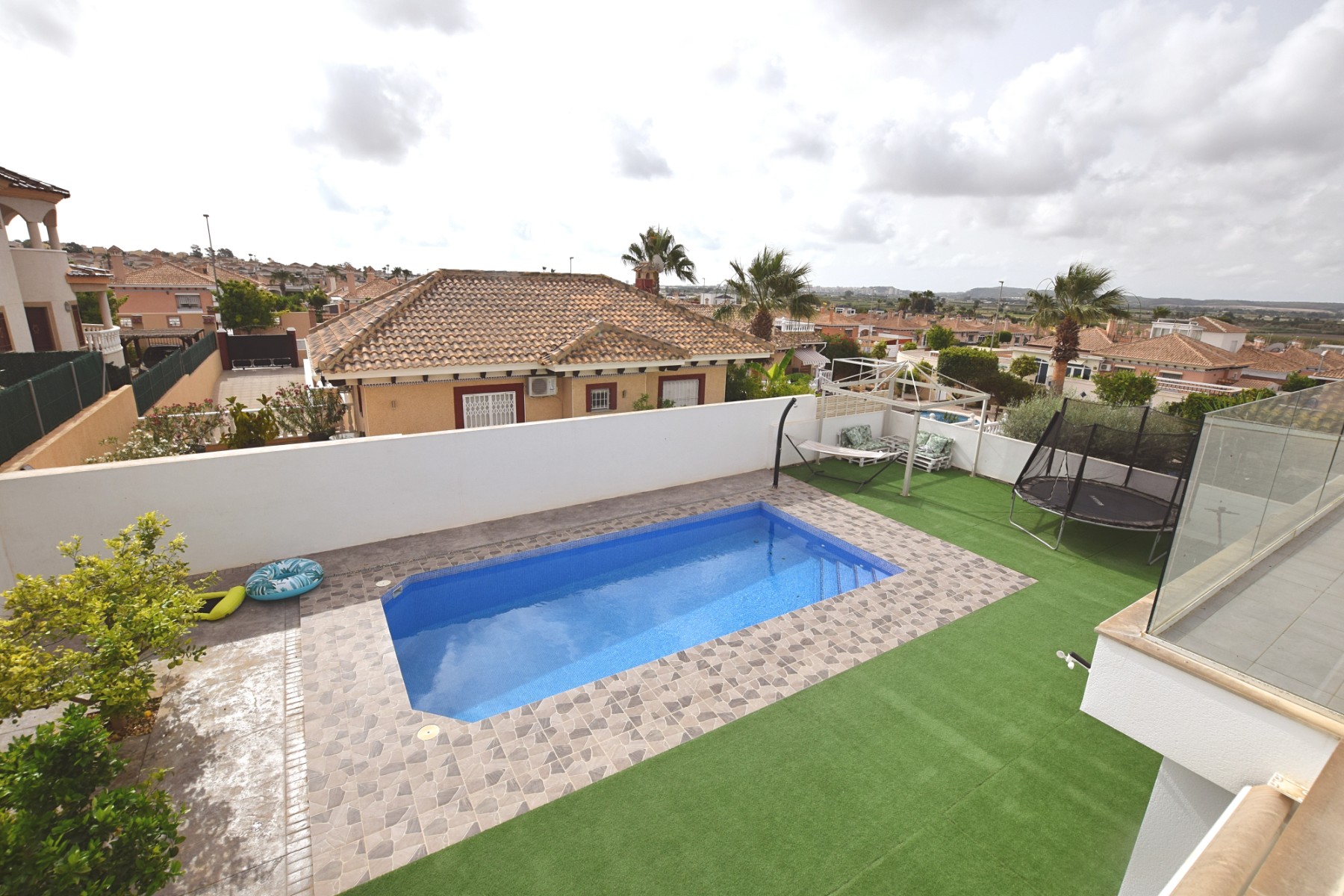 Villa for sale in Alicante 44