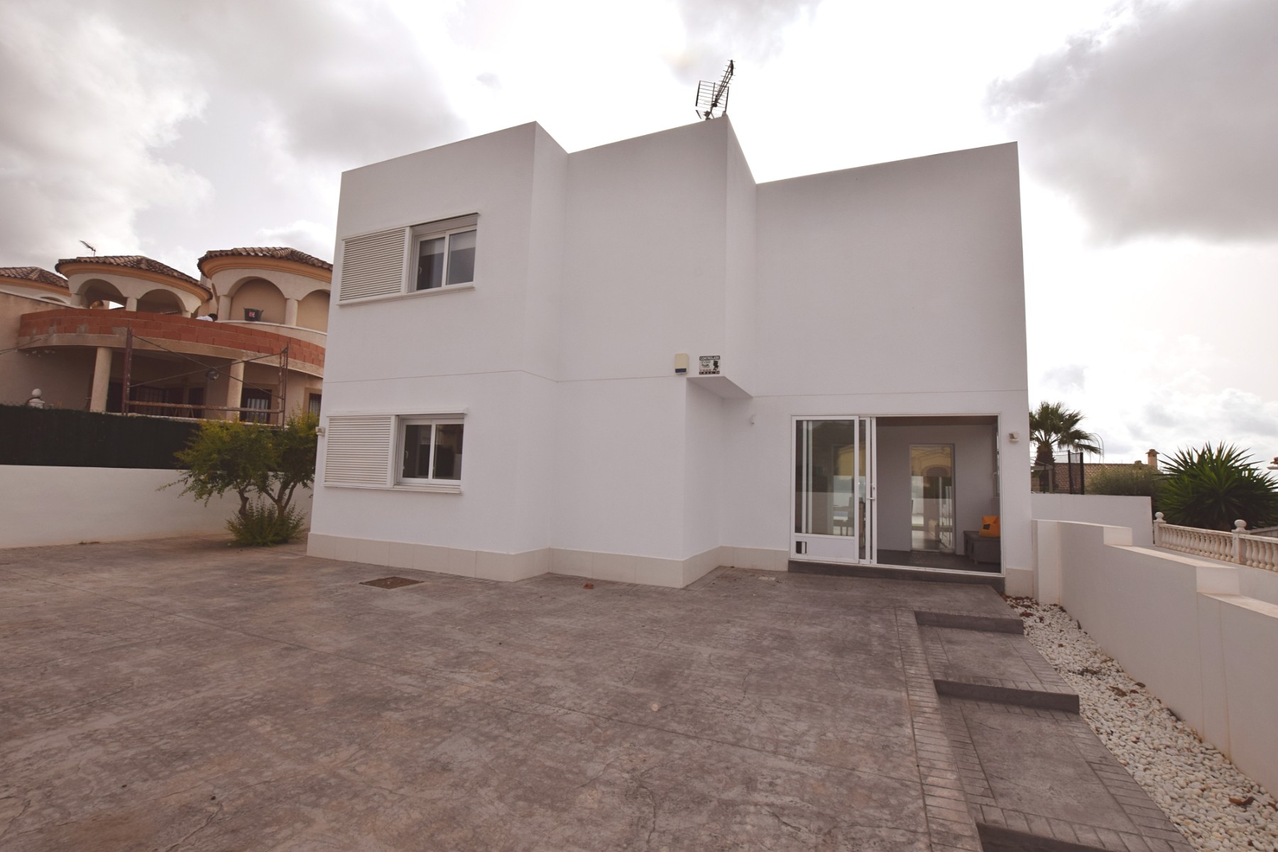 Villa for sale in Alicante 46