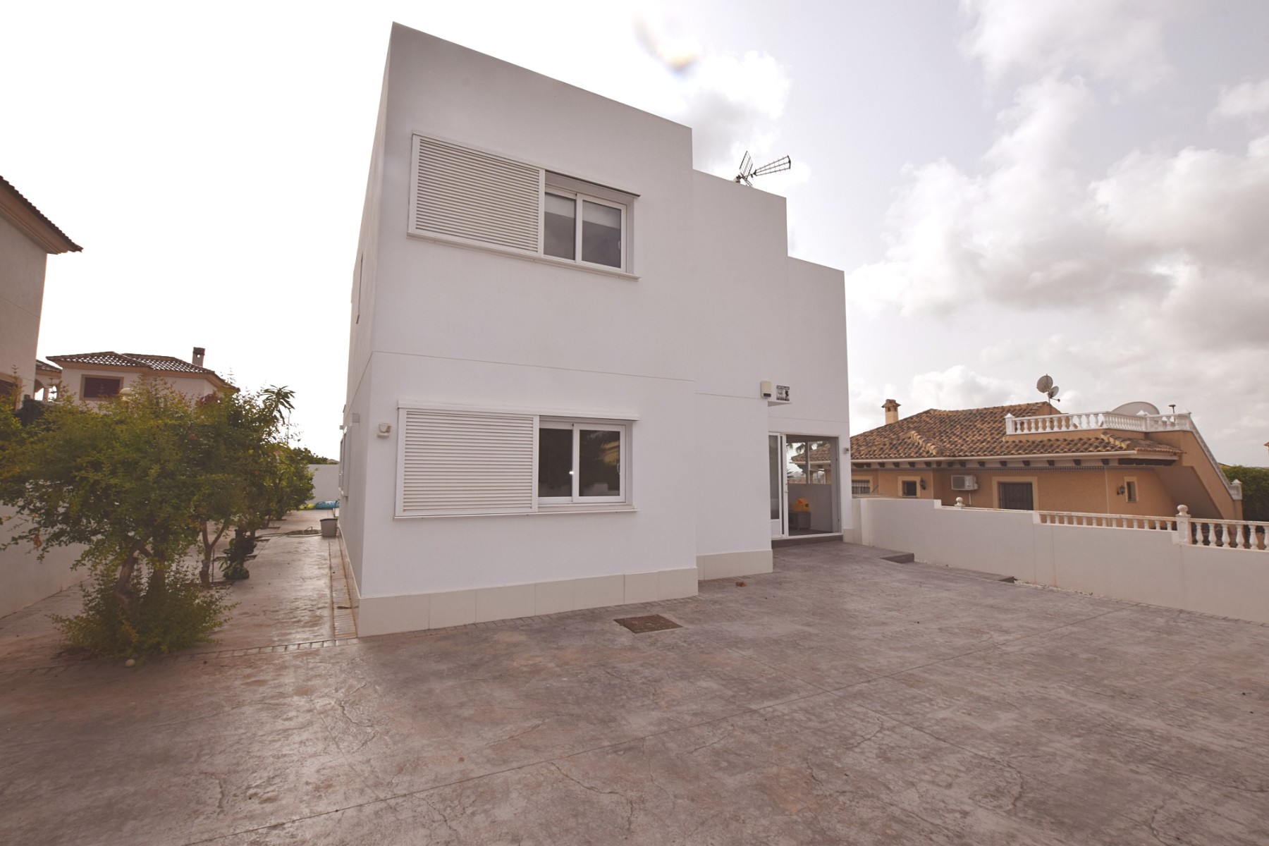 Villa for sale in Alicante 47