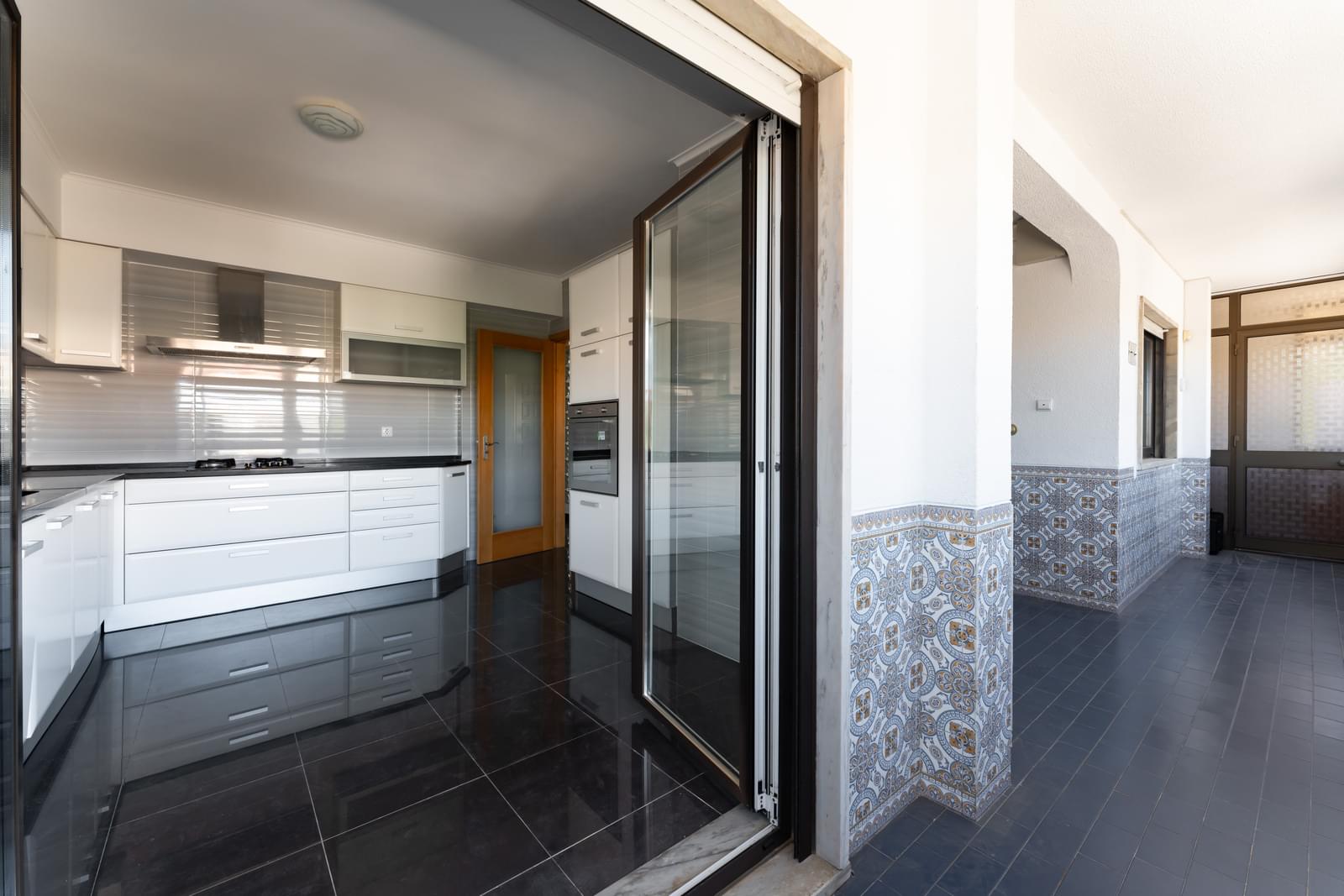 Apartment for sale in Lisbon 7