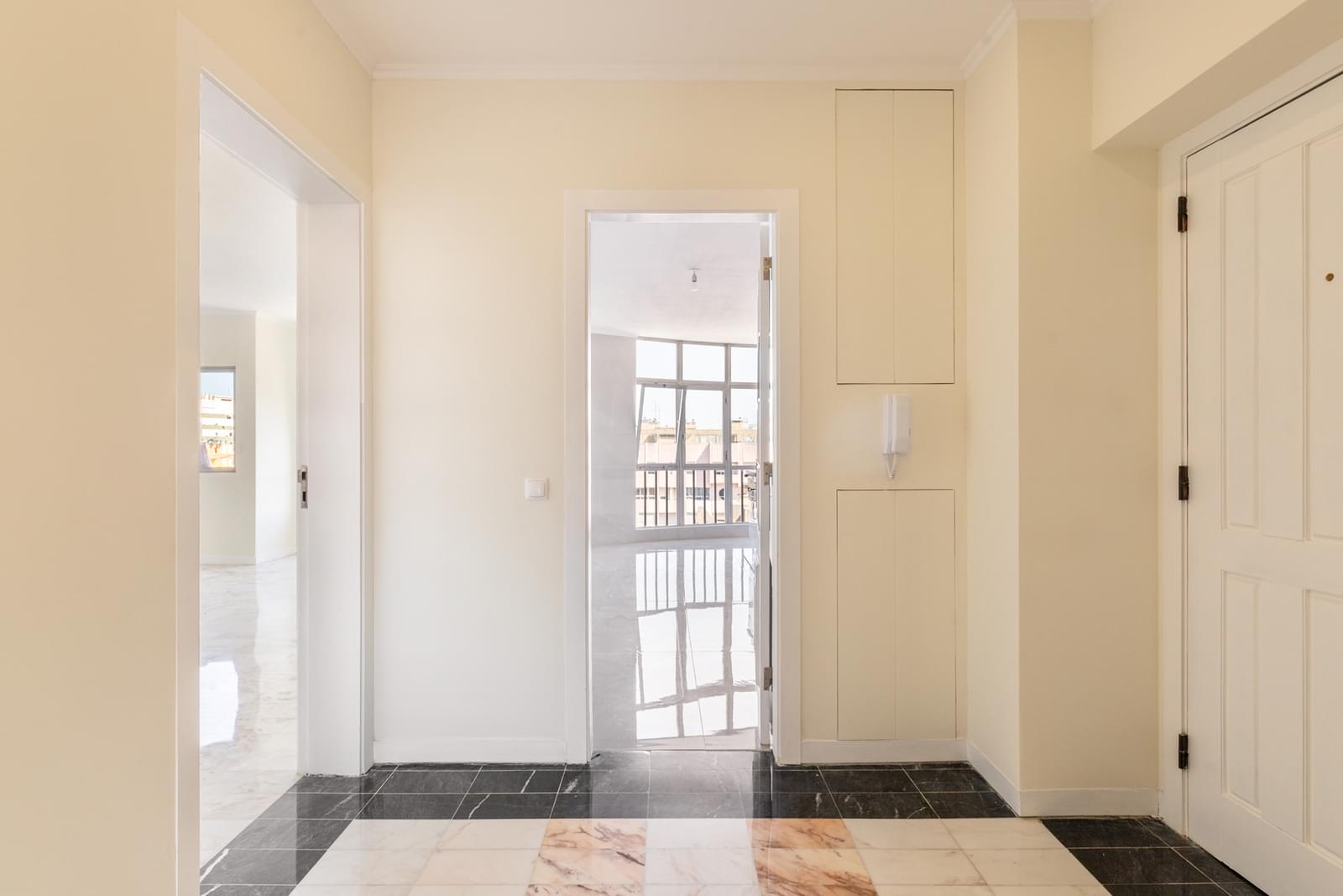 Apartment for sale in Lisbon 2