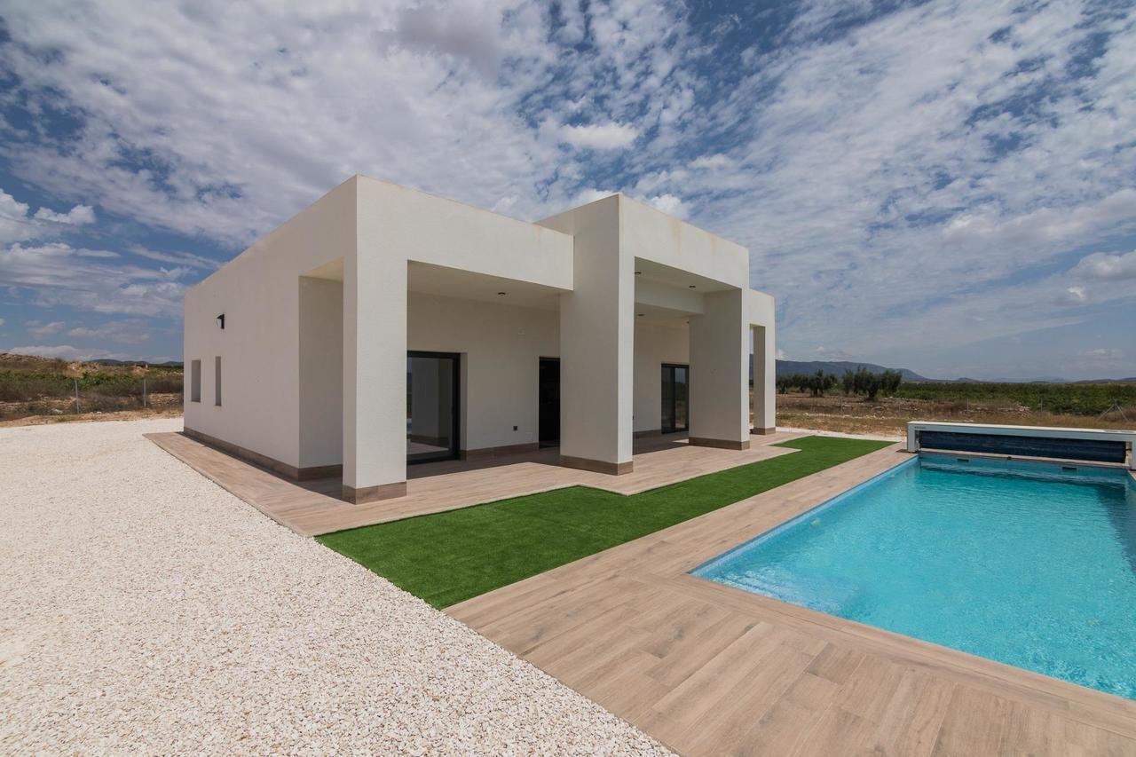 Villa te koop in Alicante 3