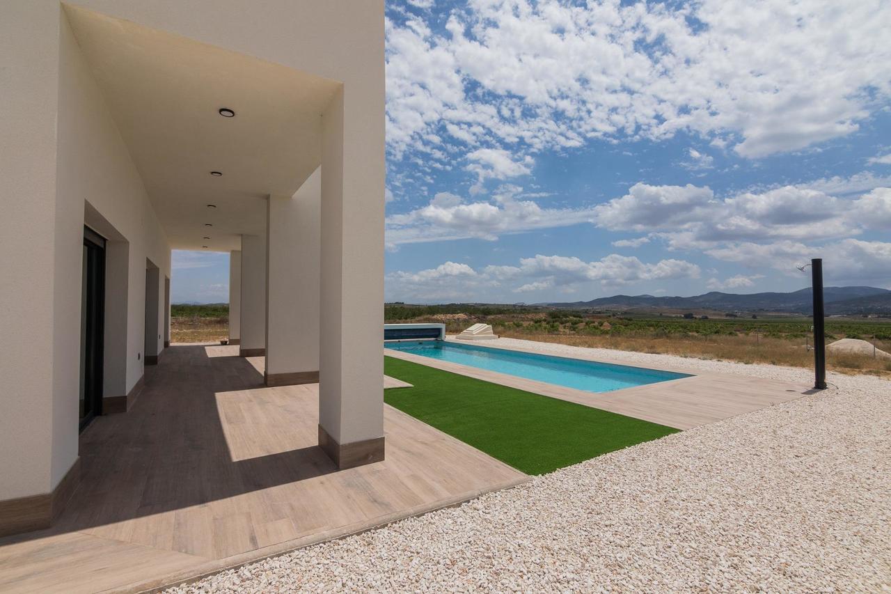 Villa for sale in Alicante 5