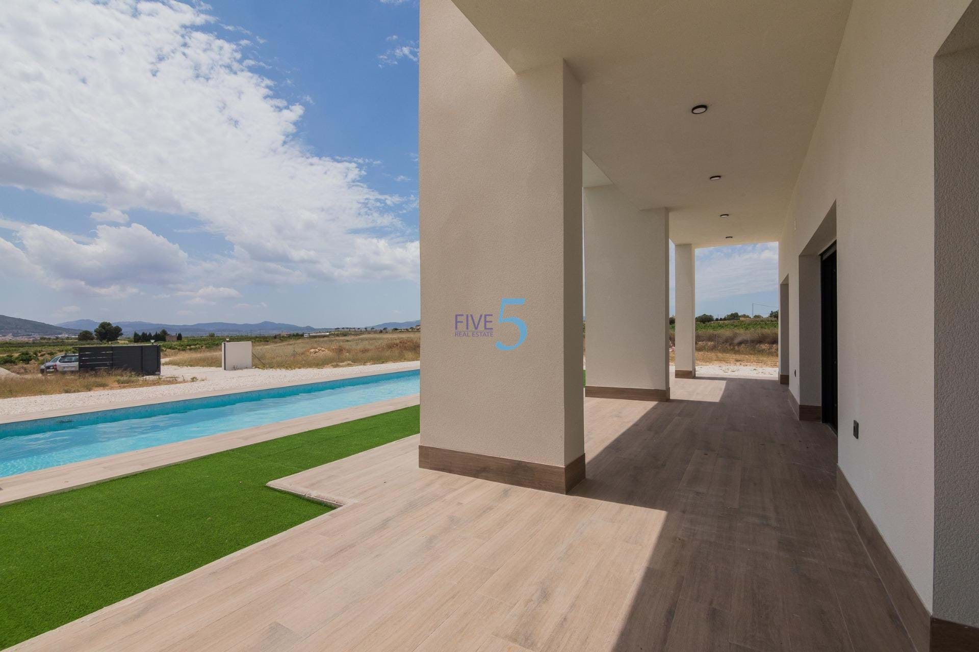 Villa for sale in Alicante 8