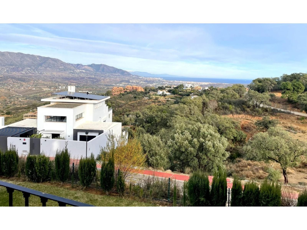 Villa te koop in Estepona 12