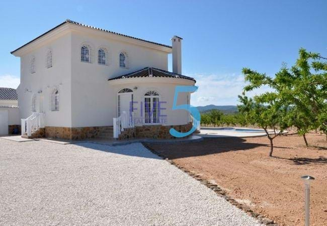 Villa for sale in Alicante 2