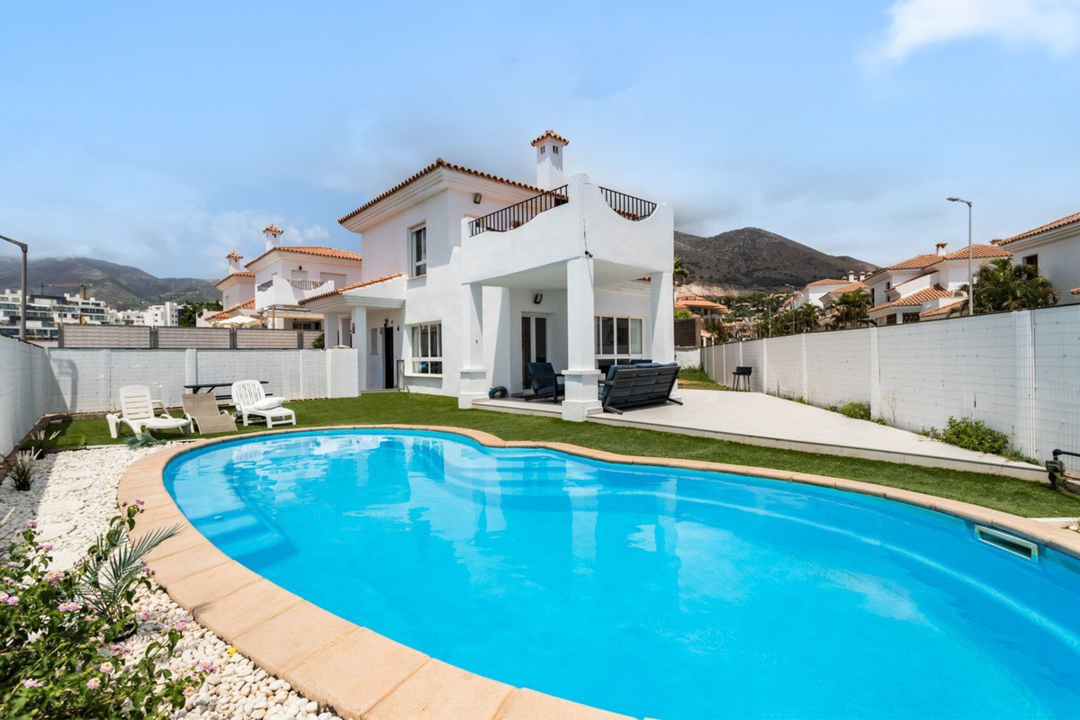 Villa te koop in Fuengirola 1