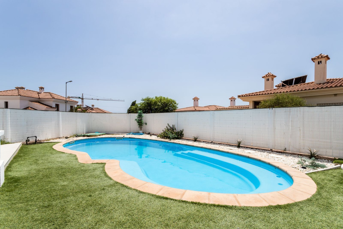 Villa te koop in Fuengirola 17