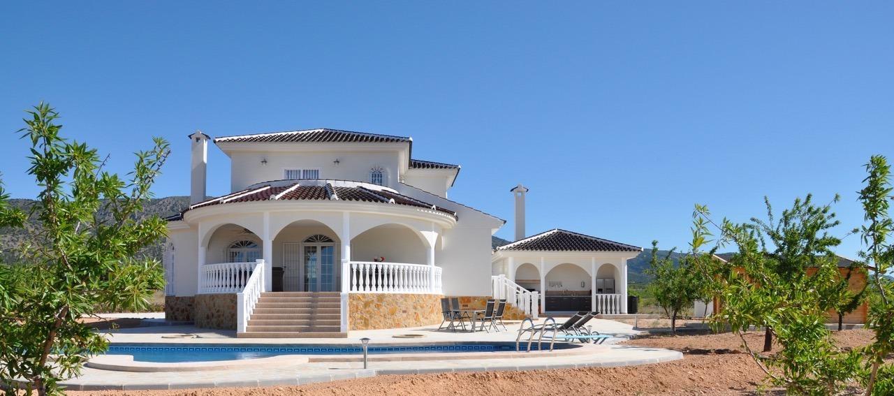 Villa for sale in Alicante 1