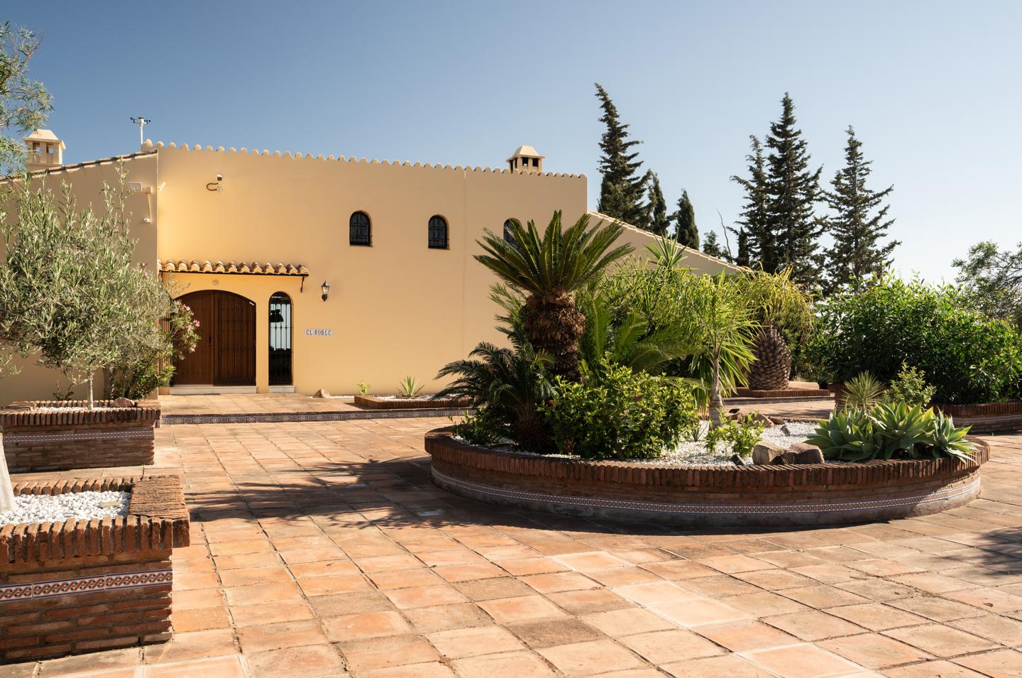 Villa te koop in Estepona 15