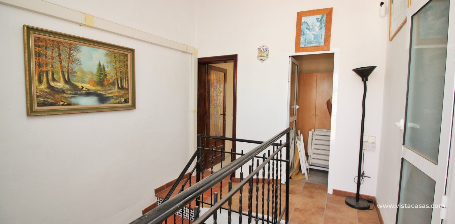 Townhouse for sale in Alicante 17