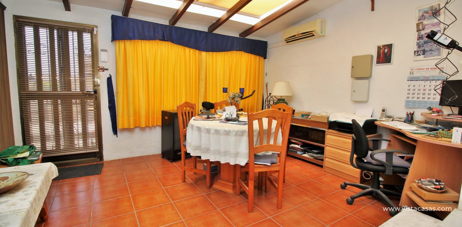 Townhouse for sale in Alicante 4