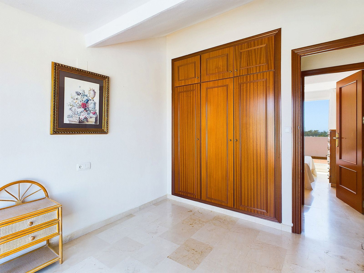 Appartement te koop in Estepona 14