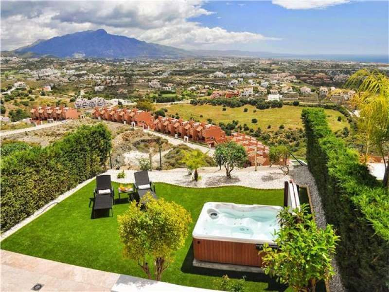 Property Image 626950-marbella-townhouses-3-3