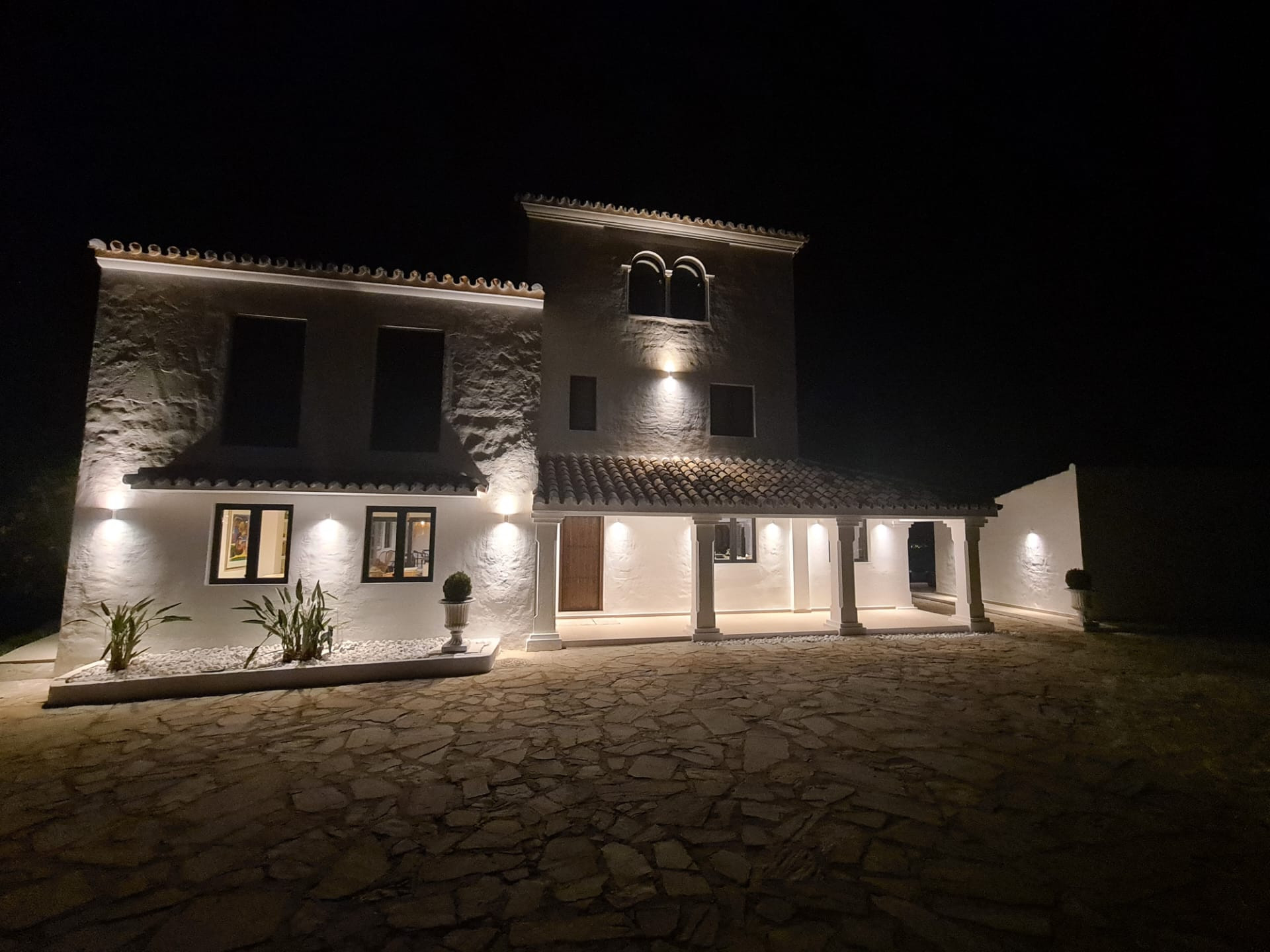 Villa te koop in Estepona 48