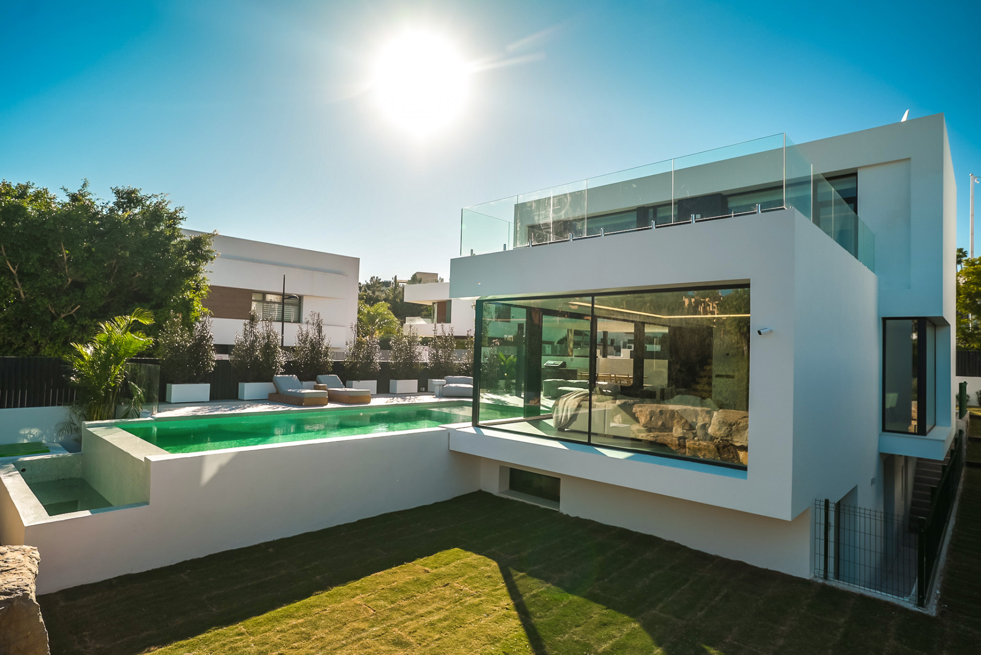 Villa te koop in Estepona 25