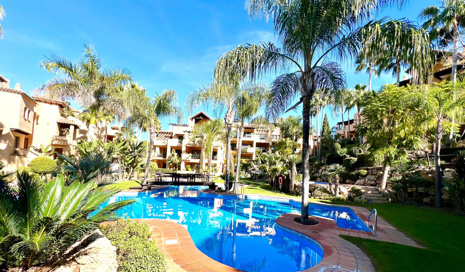 Property Image 627360-estepona-pueblo-apartment-3-3