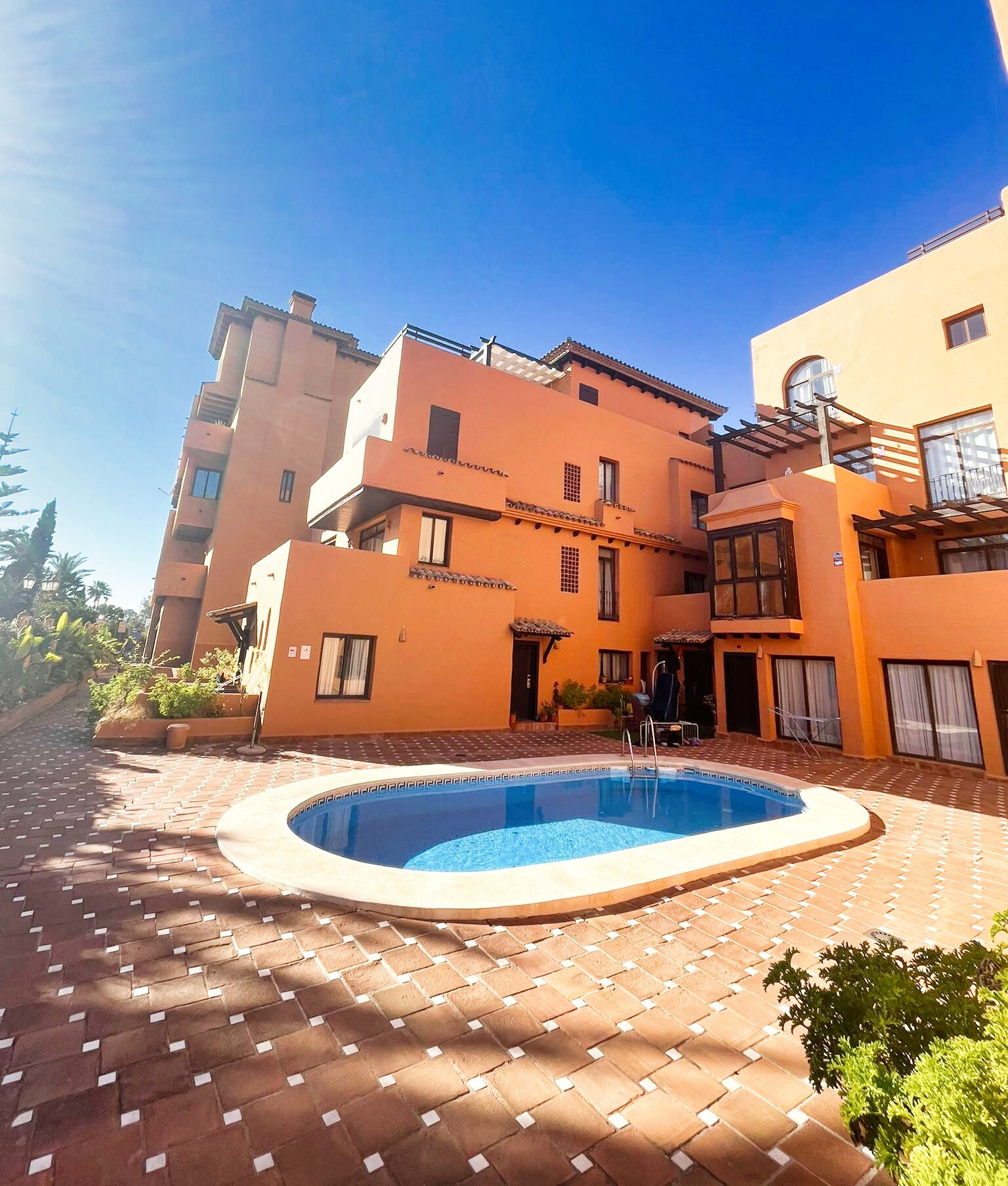 Apartamento en venta en Estepona 1