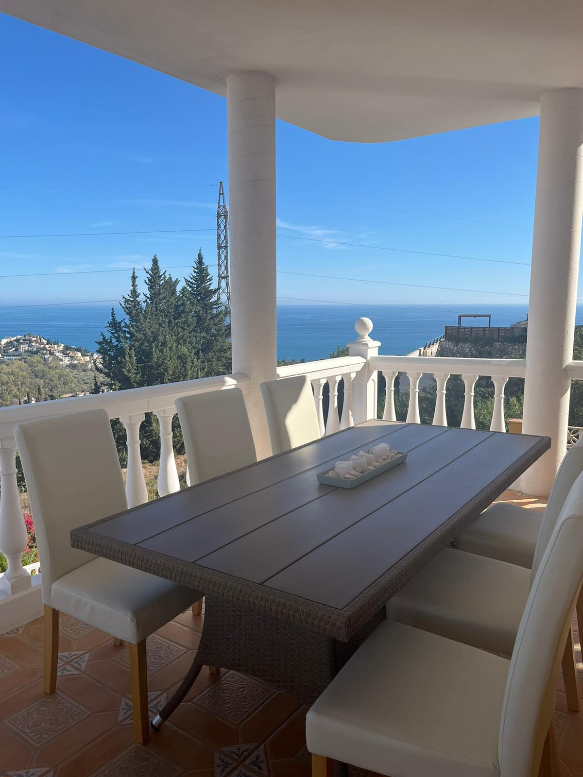 Villa for sale in Benalmádena 24