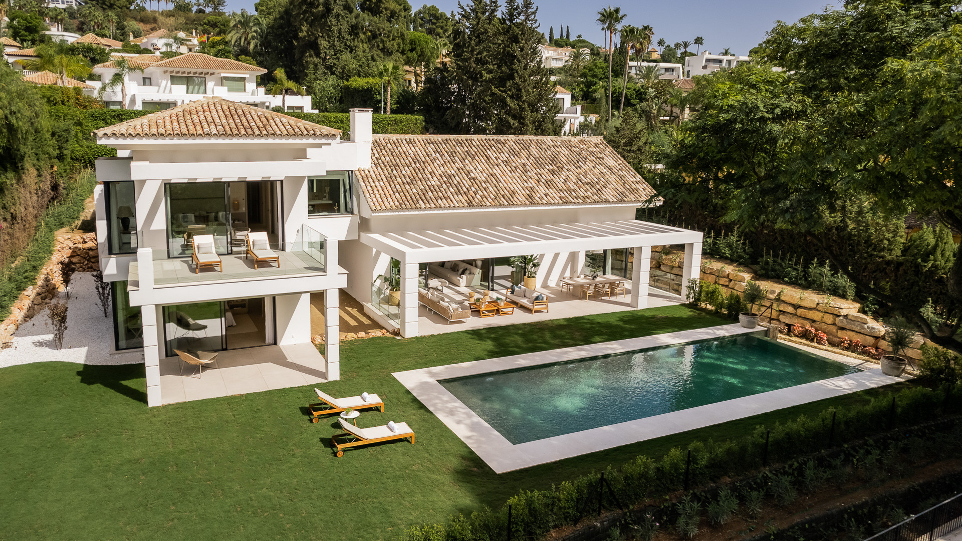 Villa à vendre à Estepona 2