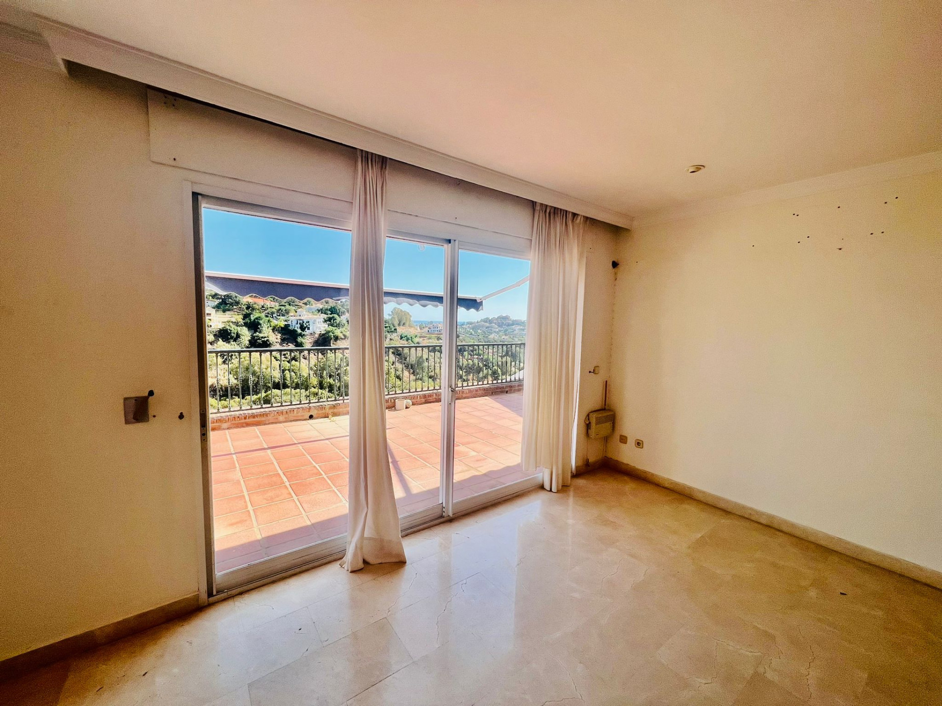 Apartment for sale in Benahavís 4