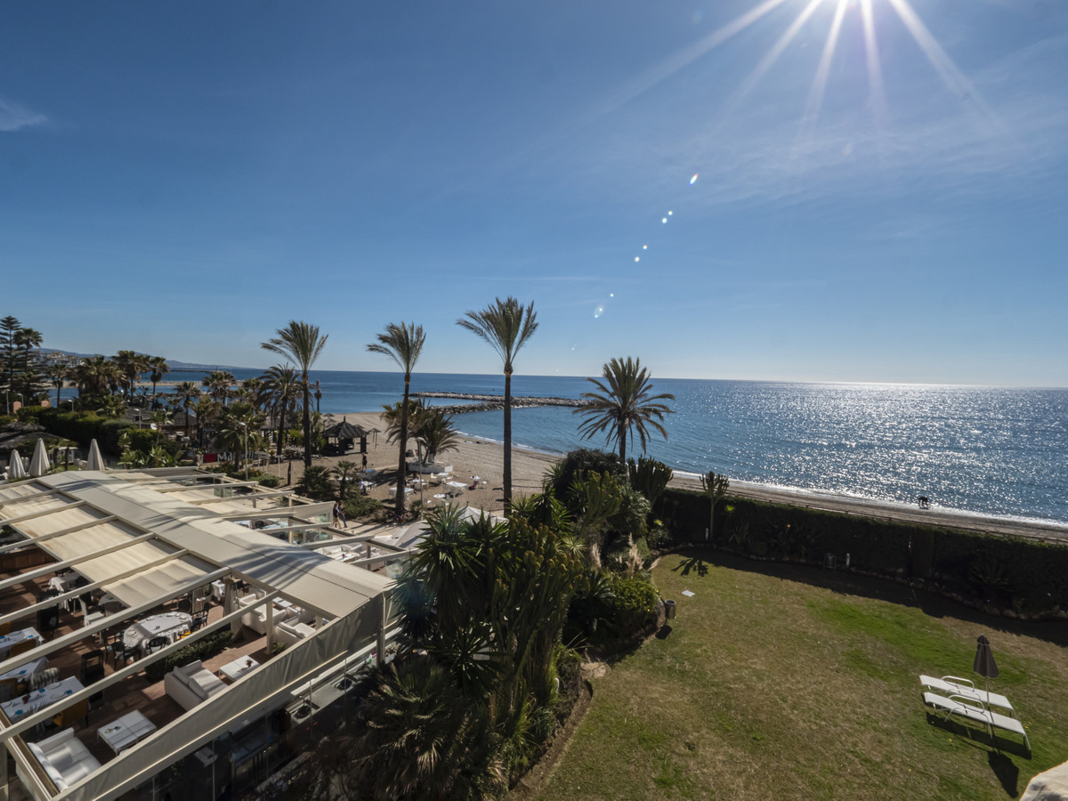 Apartamento en venta en Marbella - Nueva Andalucía 7