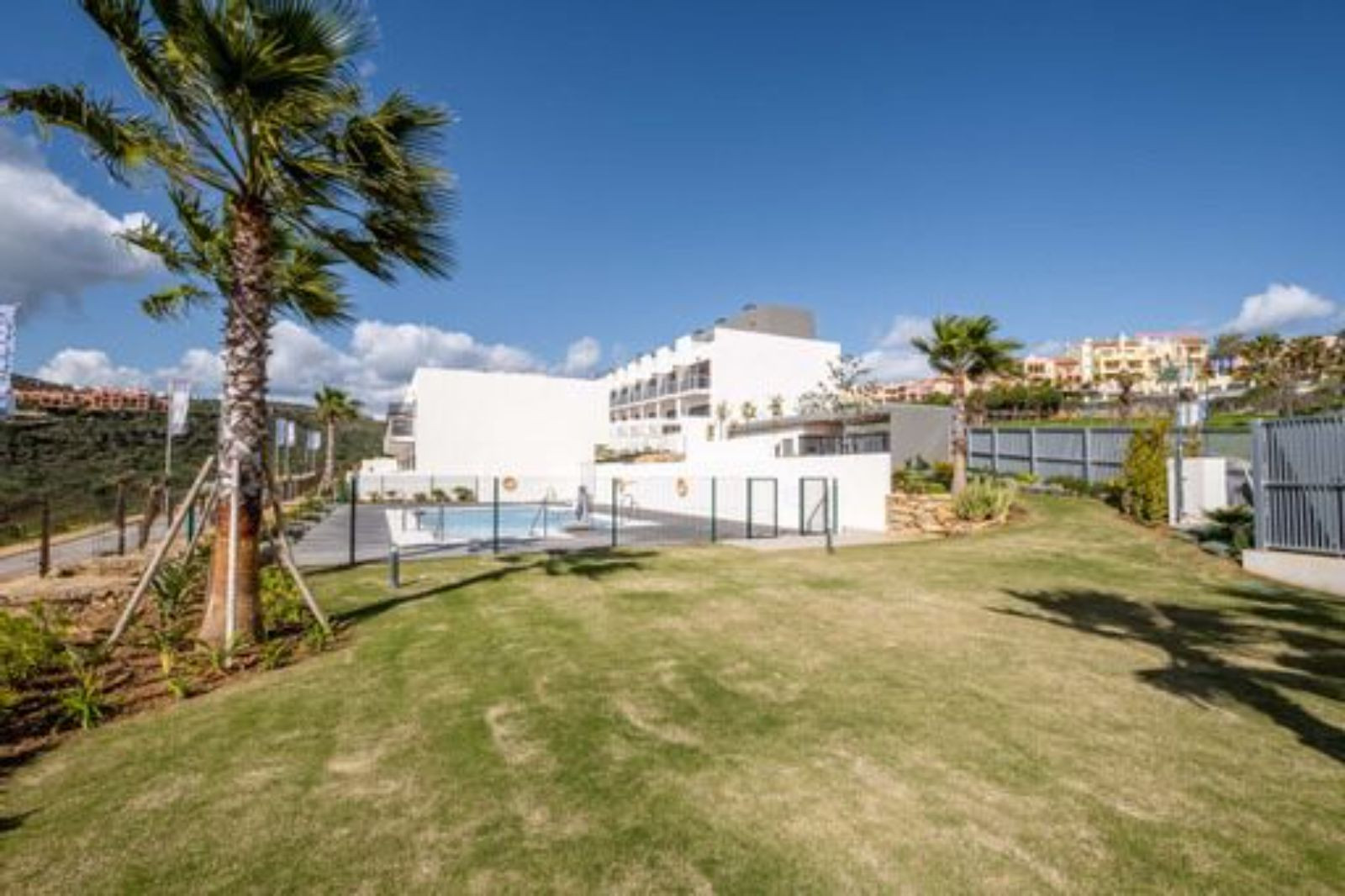 Villa te koop in Estepona 22